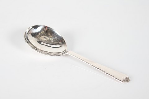 Hans Hansen Silver
Arvesølv no. 4
Serving Spoon