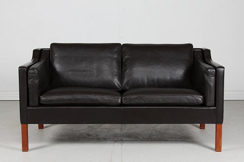 Børge Mogensen2 personers sofa 2212m/mørk moccafarvet læder